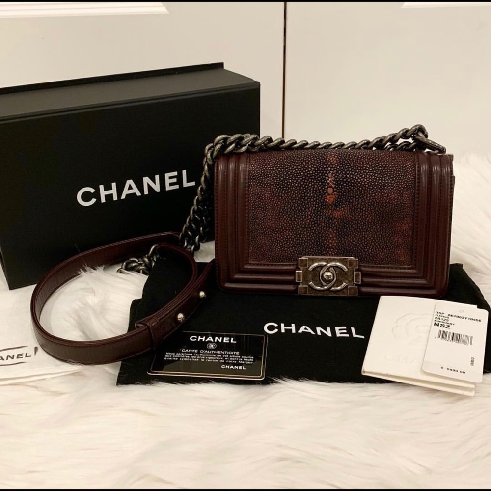 Chanel boy stingray